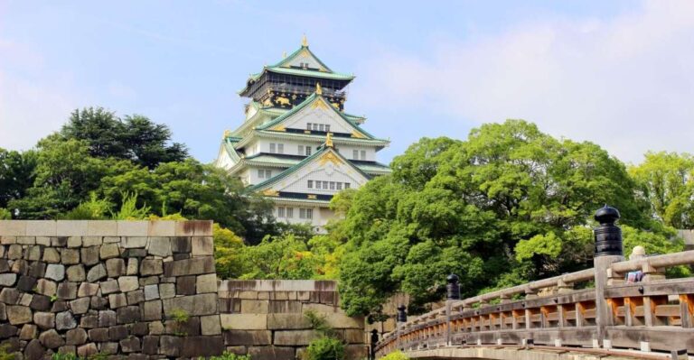 1-Day Walking Tour in Osaka：Castle, Temples and Ukiyoe