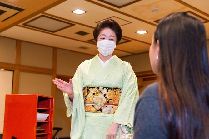 Akasaka Odori Video and Geisha Experience in Luxury Restaurant