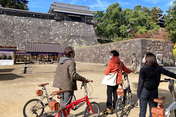 An E-Bike Cycling Tour of Matsue That Will Add to Your Enjoyment of the City