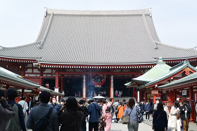 【Free Haori Lend, Photo & Japanese Gifts】Walking Tour in Asakusa & Tokyo Skytree