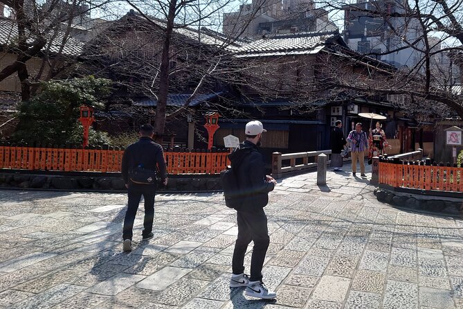 Exploring Fushimi-Inari, Gion, Nanzen-ji, Kamogawa River Tour