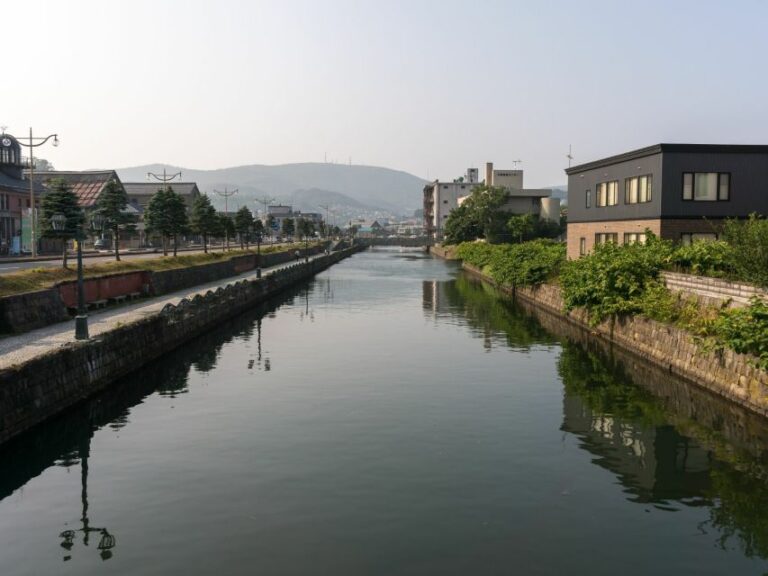 From Sapporo: Private Day Trip to Otaru