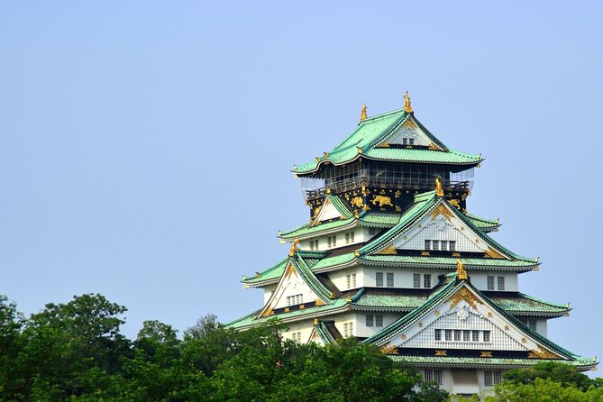 Full Day Walking Tour in Osaka Castle Temples and Ukiyoe