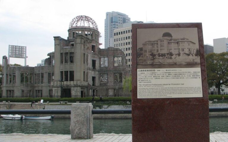 Hiroshima: Audio Guide to Hiroshima Peace Memorial Park