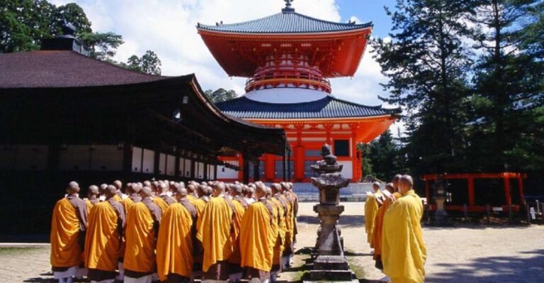 Koyasan: Mt. Koya Guided Private Walking Day Tour