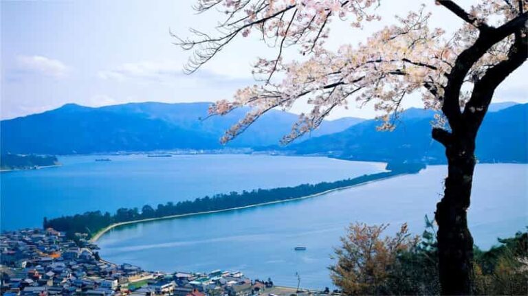 Kyoto: Amanohashidate Ine Funaya Tour