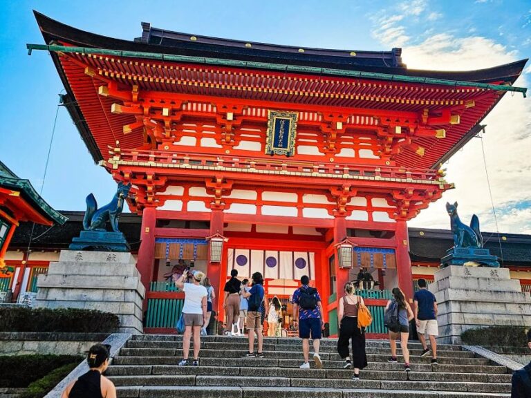 Kyoto: Fushimi Inari Taisha Last Minute Guided Walking Tour