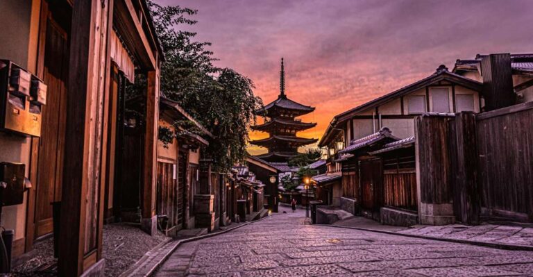 Kyoto: Gion District Highlights & Hidden Gems Walking Tour