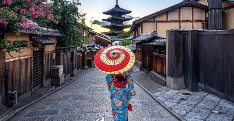 Kyoto Gion Sunset Tour: Gion, Pontocho, Yasaka & Secrets