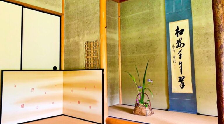 Kyoto: Ikebana Flower Arrangement at a Traditional House