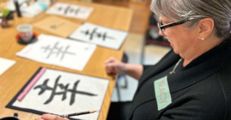 Kyoto: Local Home Visit and Japanese Calligraphy Class