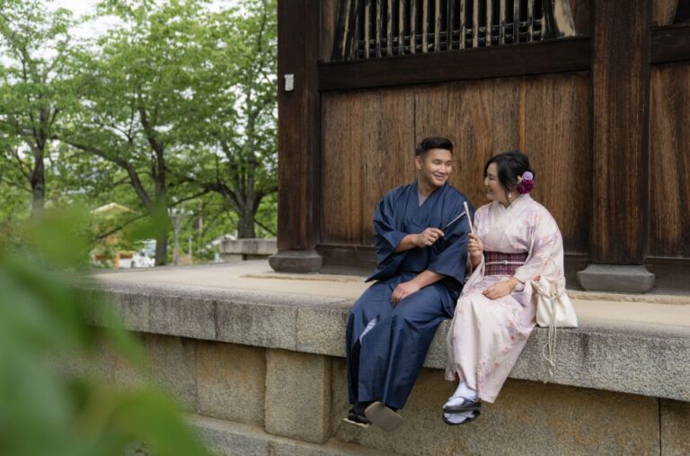 Kyoto Portrait Tour With a Professional Photographer