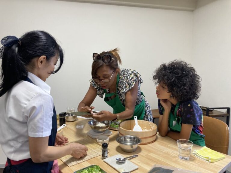 Osaka: Sushi Class in Dotonbori