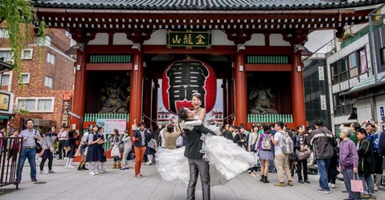 Private Couples Photoshoot in Tokyo W/ Professional Artists