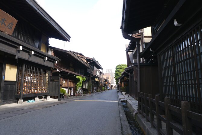 Private Full-Day Tour to Takayama and Shirakawa From Nagoya