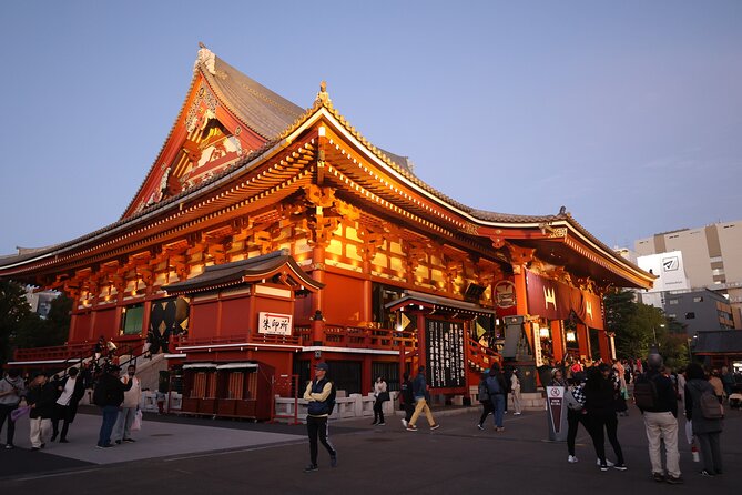 Private Tour in Maniac Places in Asakusa