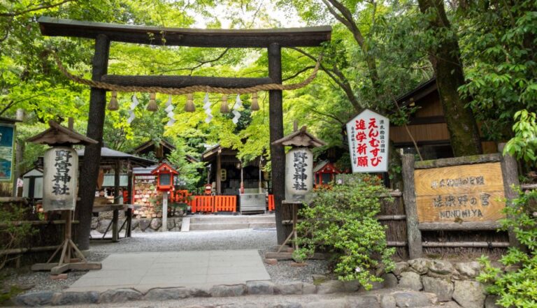 Quiet Arashiyama – Private Walking Tour of the Tale of Genji