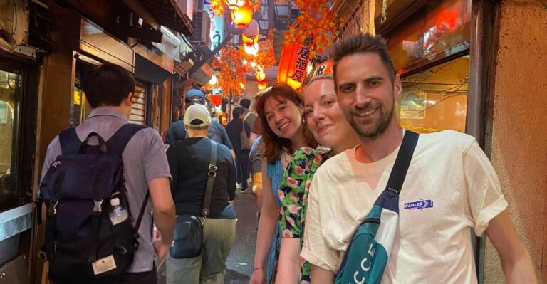 Shinjuku: Bar Hopping Night Tour at Japanese Izakaya