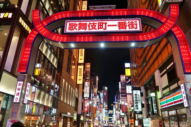 The Dark Side of Tokyo – Night Walking Tour Shinjuku Kabukicho