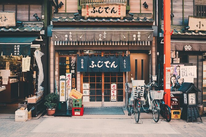 Tokyo : Must-see Attractions Private Walking Tour With A Guide