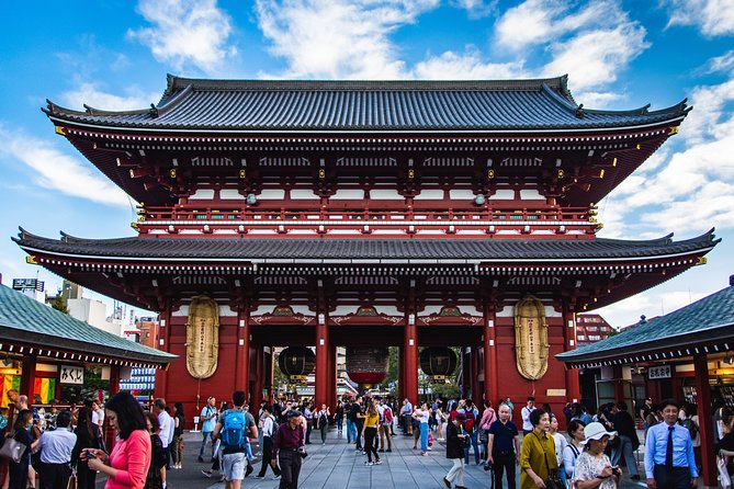 Tokyo Personalized Full-day Tour Led by a Local Expert