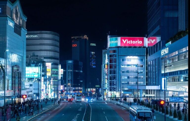 Tokyo Shinjuku: Fantastic Night Izakaya(Bar) Tour +Free 📸