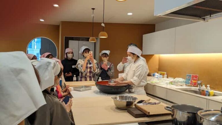 Tokyo: Soba (Buck Wheat Noodles) Making Experience