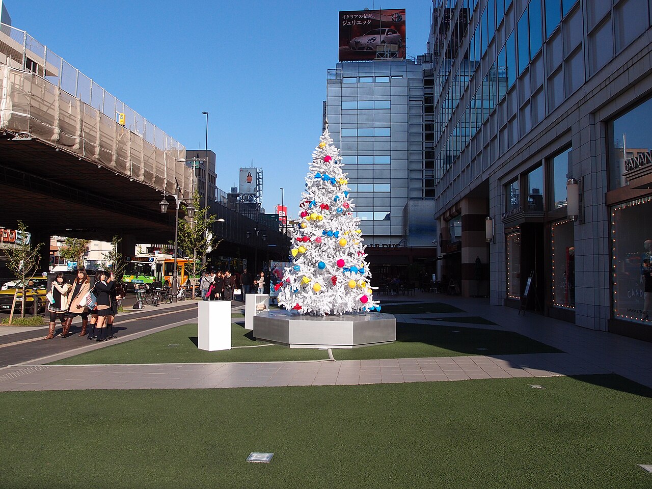 Christmas tree at Roppongi Hills Tokyo
