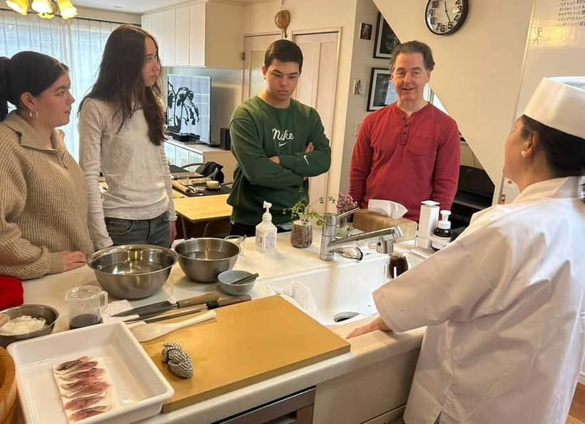 AKEMI's SUSHiKiTCHEN: A fun sushi cooking lesson in Tokyo - Four sushi styles, four different techniques