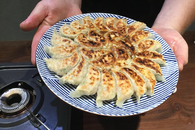Asakusa Classic Ramen & Crispy Gyoza Cooking Class - Who should book this class?