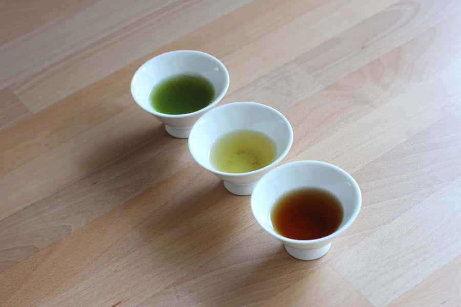 Authentic Japanese tea tasting: sencha, matcha and gyokuro - Four matchas with Japanese confectionery