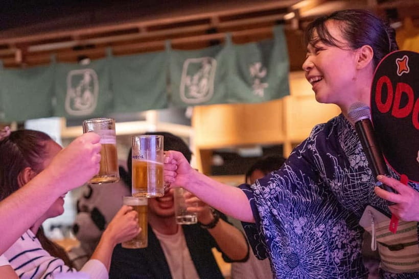 Bon Dance IZAKAYA in Shinjuku, Tokyo - Arriving at HANAMICHI TOKYO KABUKICHO
