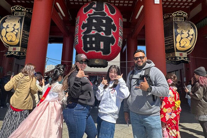 Chill Out in Tokyo: Personalized Private Tours with Local Friends - Tsukiji Fish Market and Odaiba