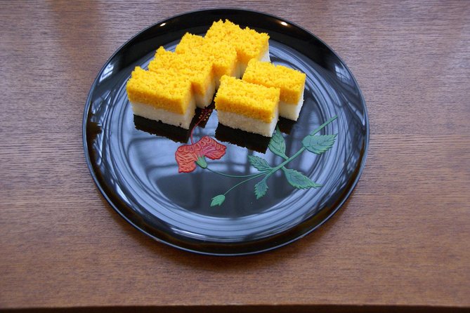Creative Japanese Cooking in a Beautiful Tokyo Home with Makiko - Cooking with Makiko in her Tokyo home