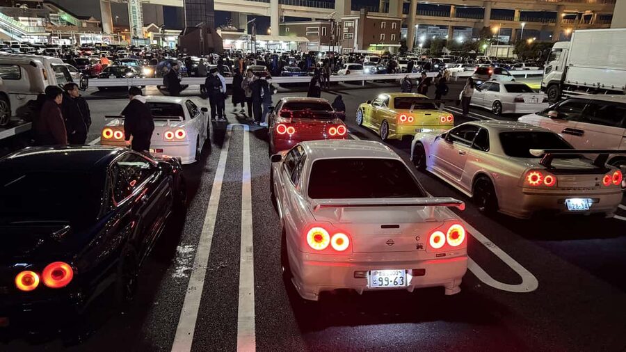 Daikoku & Tokyo Private JDM Tour by Tuned R34 GT-T Skyline - A PIT Autobacs, Japan’s giant car shop