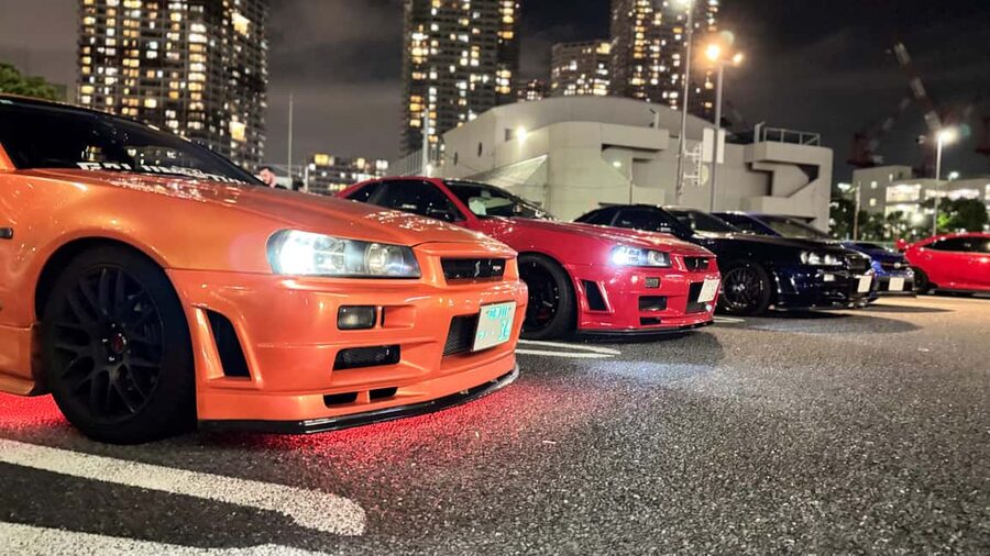 Daikoku & Tokyo Private JDM Tour by Tuned R34 GT-T Skyline - Arriving at Daikoku PA