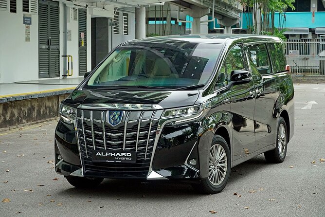 Departure Transfer from Tokyo City to Haneda Airport HND by van - A private ride instead of a last-minute airport scramble