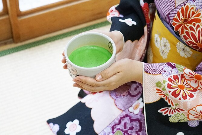 Dynamic Tokyo: Tokyo Tower, Tea Experience, Bay Cruise Day Tour - Making matcha at Kaminari Issa