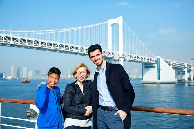 Dynamic Tokyo: Tokyo Tower, Tea Experience, Bay Cruise Day Tour - Crossing the Rainbow Bridge and reaching the water