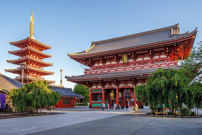 [electric bicycle tour]: 6-hour travel course by electric bicycle Asakusa, Ueno Park, Edo-Tokyo Museum, and Sky Tree. (There is a support car.) - Lunch at Edonoren: choose your own Tokyo specialty