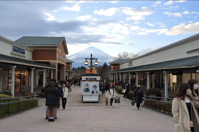 Enjoy Mt. Fuji View and free time shopping at Gotemba Outlets! - Mt. Fuji’s 5th Station: altitude, shops, and expectations
