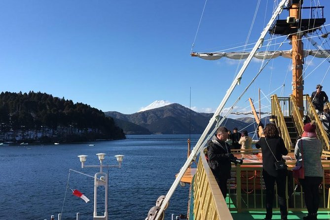 Exciting Hakone - One Day Tour from Tokyo - One hour among Owakudani’s volcanic pools
