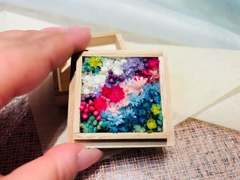 Experience Crafting a Flower-Adorned Mini Japanese Garden - Making a Japanese garden small enough for a tabletop