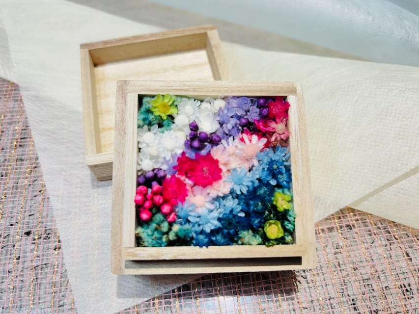 Experience Crafting a Flower-Adorned Mini Japanese Garden - A friendly activity for families, friends, and beginners