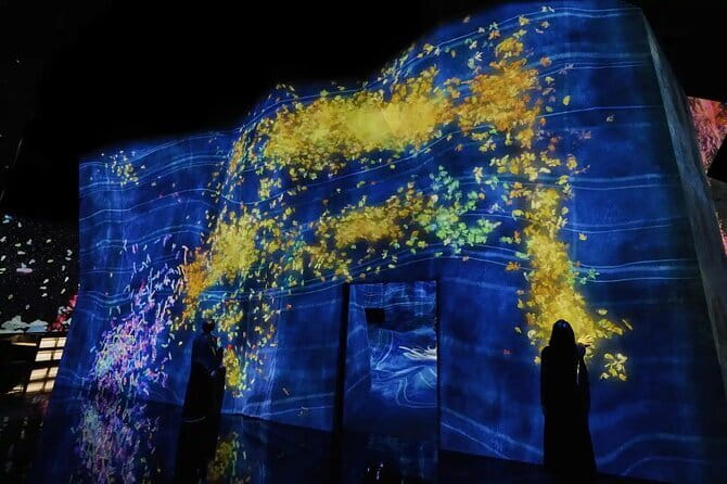 Experience TeamLab Planets in Tokyo - The Floating Flower Garden adds scent and real plants