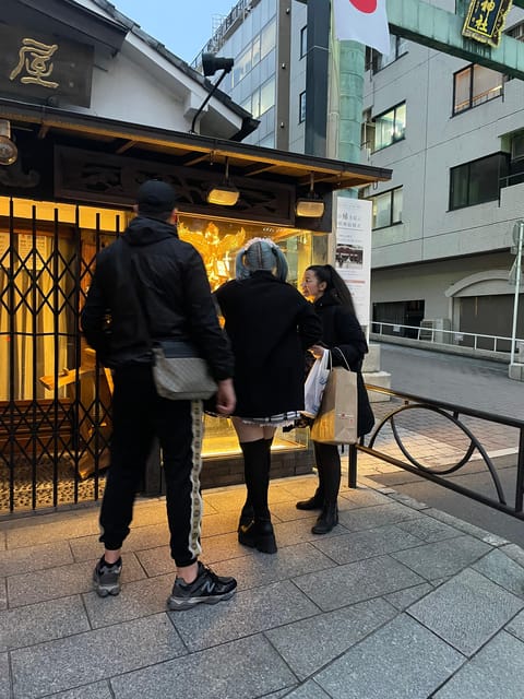 Expert Anime Guide in Akihabara with a maid witch - Key points to know before booking