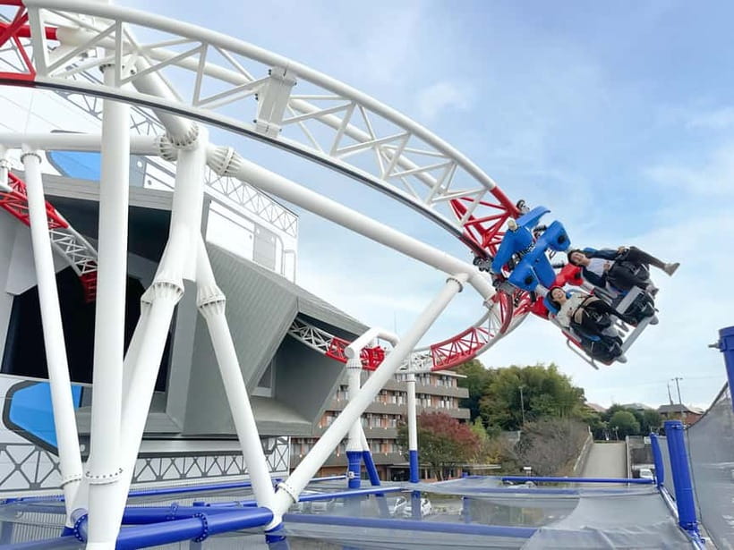 (For overseas) Tokyo: Amusement Park YOMIURILAND Ticket - Family rides, the sea lion show, and slower moments