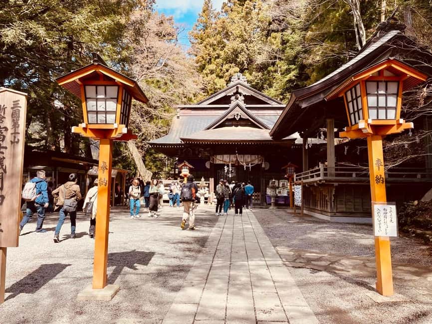 From Tokyo: Full-Day Mount Fuji Tour in English or Spanish - Kitaguchi Hongu Fuji Sengen Shrine and the northern pilgrimage route