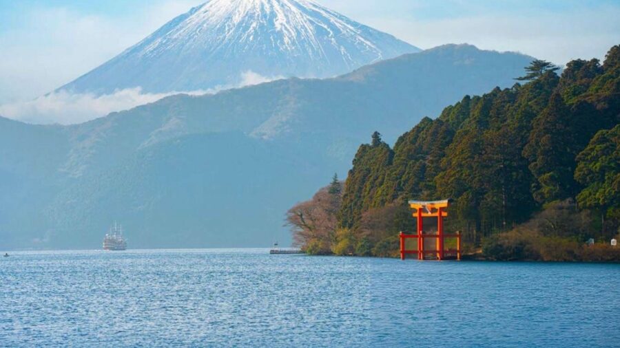 From Tokyo:Mount Fuji & Hakone Customized Private Tour - Chureito Pagoda and Arakurayama Sengen Park