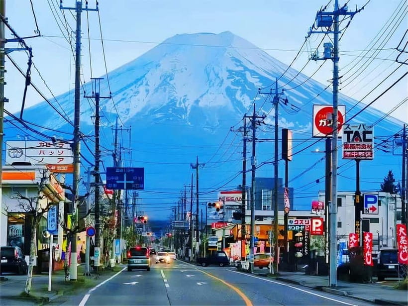 From Tokyo: Mt Fuji, Arakurayama and Kawaguchi Lake Day Trip - Oshino Hakkai and Fuji spring water